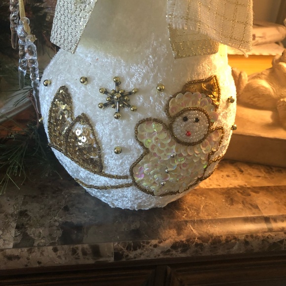 Blinged out Snowman with lots of attitude ⛄️ - Picture 7 of 9